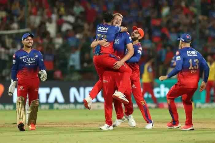 RCB vs DC Highlights: रॉयल चैलेंजर्स बेंगलुरु ने दिल्ली कैपिटल्स को 47 रन से, प्लेऑफ की उम्मीदें बरकरार