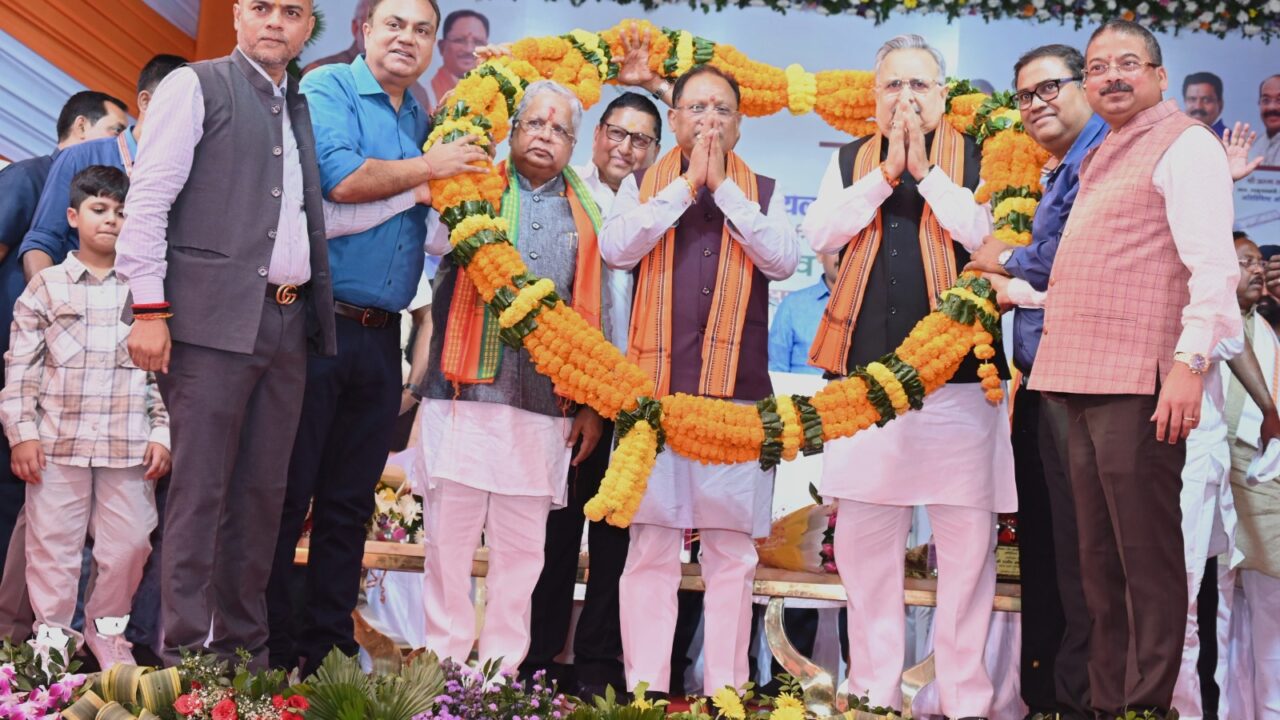 छत्तीसगढ़ में बनेंगे चार इण्डस्ट्रियल क्लस्टर, मुख्यमंत्री विष्णु देव साय ने CSIDC अध्यक्ष राजीव अग्रवाल के पदभार ग्रहण समारोह में की घोषणा…